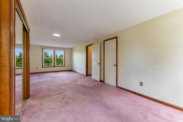 607 CHESTERFIELD ARNEYTOWN RD, Chesterfield, NJ 08515