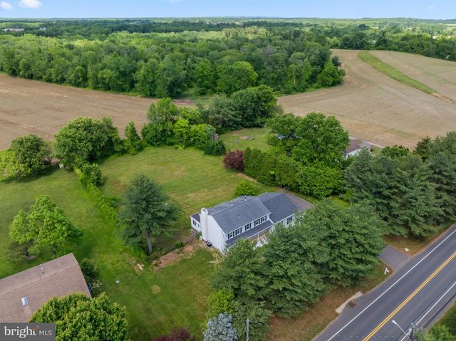 607 CHESTERFIELD ARNEYTOWN RD, Chesterfield, NJ 08515