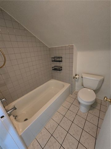 325 Outlook, Brentwood, PA 15227