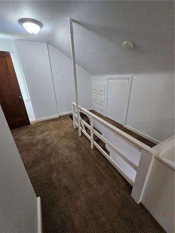 325 Outlook, Brentwood, PA 15227