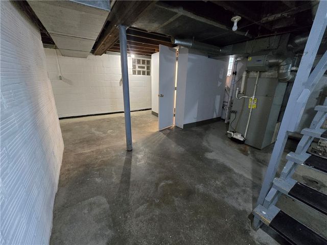 325 Outlook, Brentwood, PA 15227
