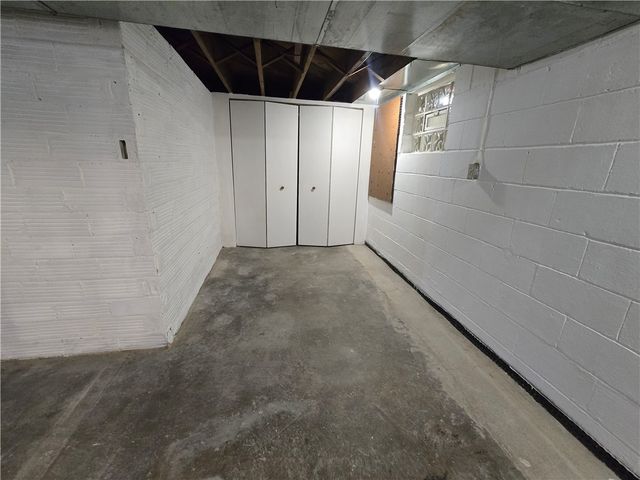 325 Outlook, Brentwood, PA 15227