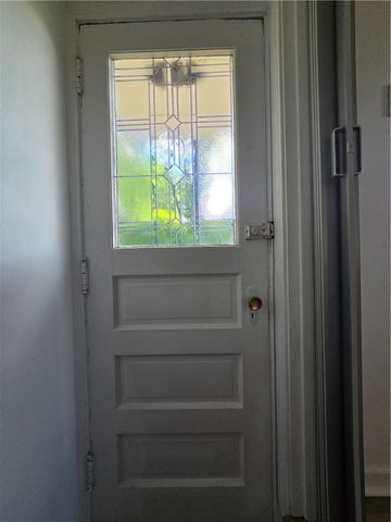 325 Outlook, Brentwood, PA 15227