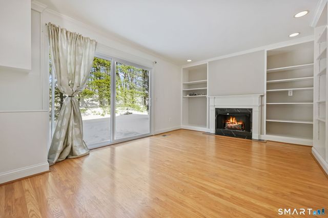 2 Village Court 2, Wilton, CT 06897