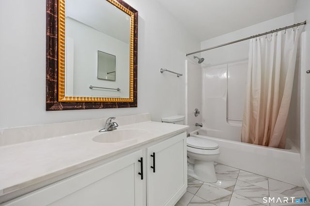 2 Village Court 2, Wilton, CT 06897