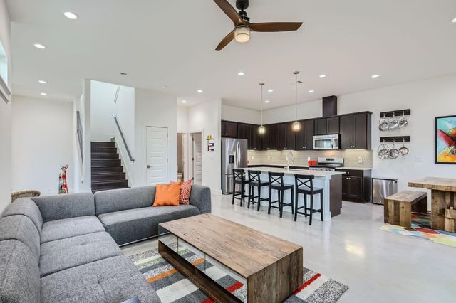 1000 Taulbee LN A, Austin, TX 78757