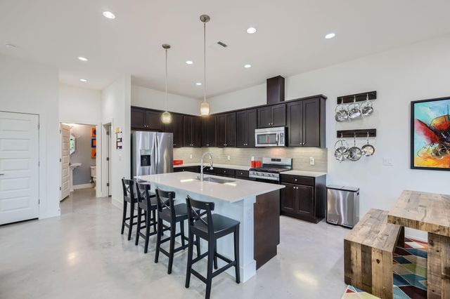 1000 Taulbee LN A, Austin, TX 78757