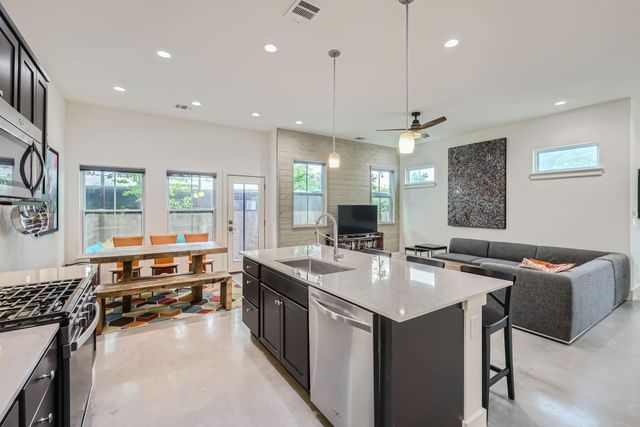 1000 Taulbee LN A, Austin, TX 78757