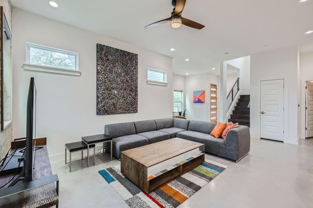 1000 Taulbee LN A, Austin, TX 78757