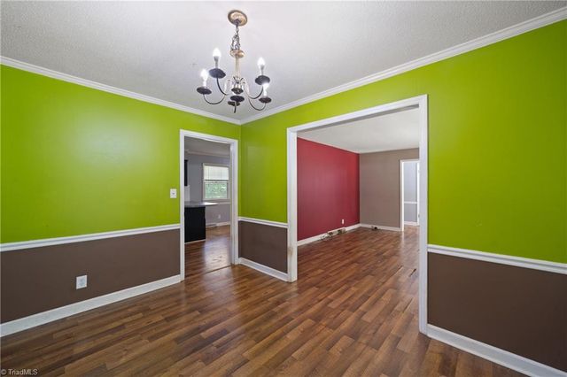 430 Flyntvalley Drive, Winston-salem, NC 27104