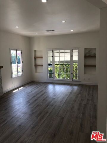 1014 S Stanley Avenue, Los Angeles, CA 90019