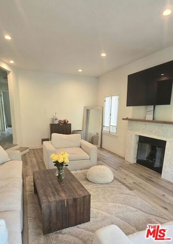1014 S Stanley Avenue, Los Angeles, CA 90019