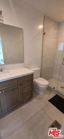 1014 S Stanley Avenue, Los Angeles, CA 90019
