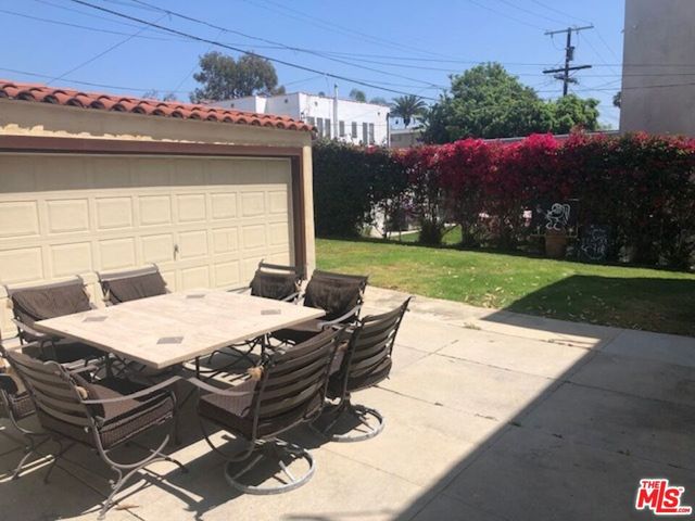 1014 S Stanley Avenue, Los Angeles, CA 90019