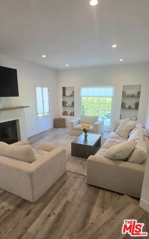 1014 S Stanley Avenue, Los Angeles, CA 90019