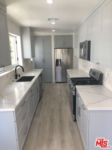 1014 S Stanley Avenue, Los Angeles, CA 90019