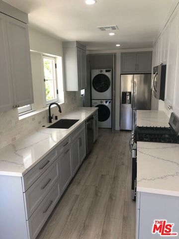 1014 S Stanley Avenue, Los Angeles, CA 90019