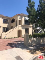 1014 S Stanley Avenue, Los Angeles, CA 90019