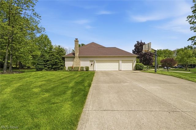 9936 Tamarack Trail, Brecksville, OH 44141