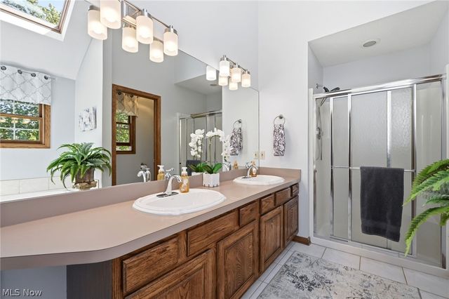 9936 Tamarack Trail, Brecksville, OH 44141