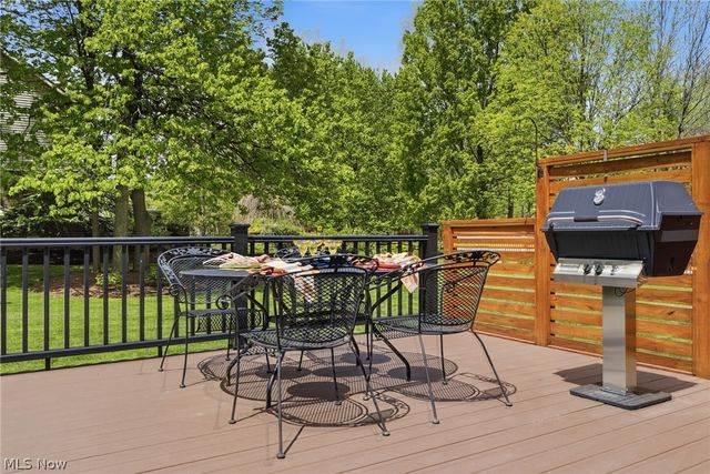 9936 Tamarack Trail, Brecksville, OH 44141