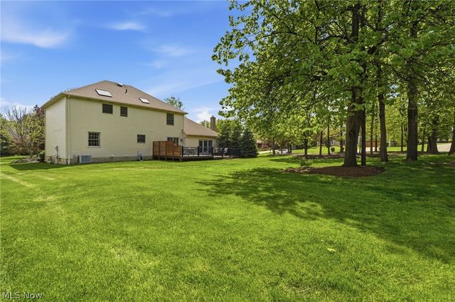 9936 Tamarack Trail, Brecksville, OH 44141