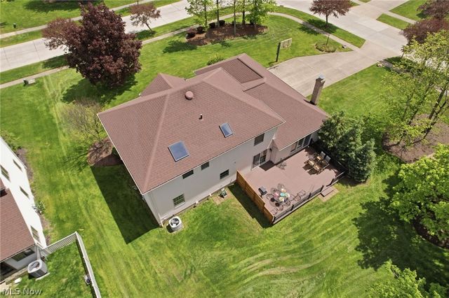 9936 Tamarack Trail, Brecksville, OH 44141