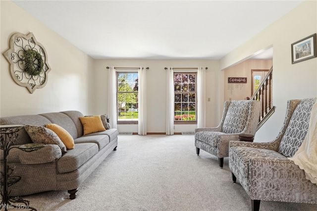 9936 Tamarack Trail, Brecksville, OH 44141