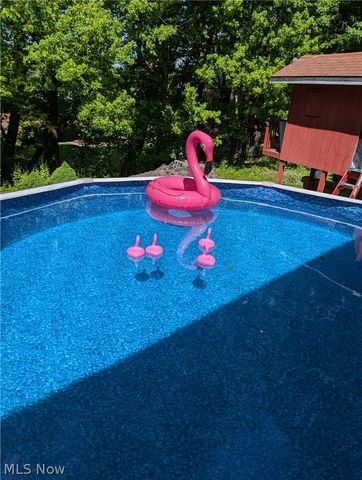 3680 Timber Lake Street NW, Uniontown, OH 44685