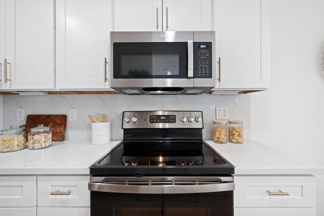 2410 S Park Lane, Santa Clara, CA 95051