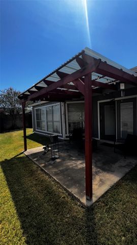 8210 Twin Tree Lane, Houston, TX 77071