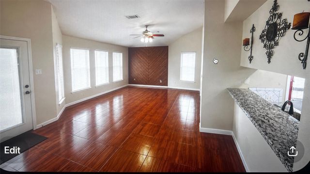 8210 Twin Tree Lane, Houston, TX 77071