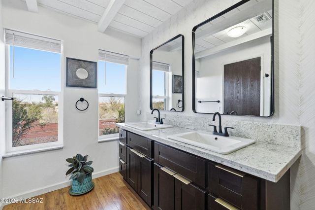 1240 W Placita Quieta, Green Valley, AZ 85622