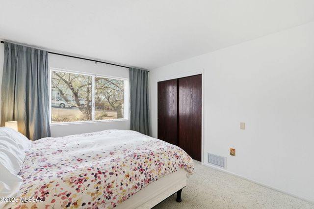 1240 W Placita Quieta, Green Valley, AZ 85622