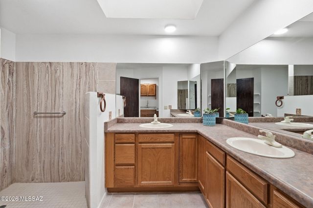 1240 W Placita Quieta, Green Valley, AZ 85622