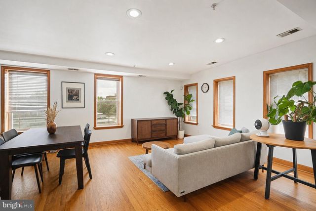 623 5TH ST NE, Washington, DC 20002
