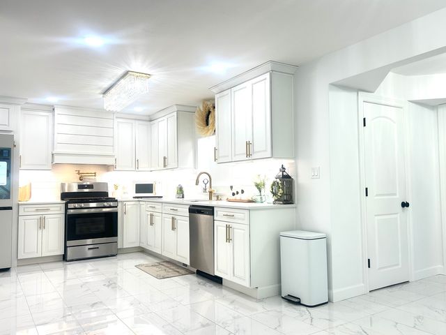 11413 S Kristi Drive, Plainfield, IL 60585