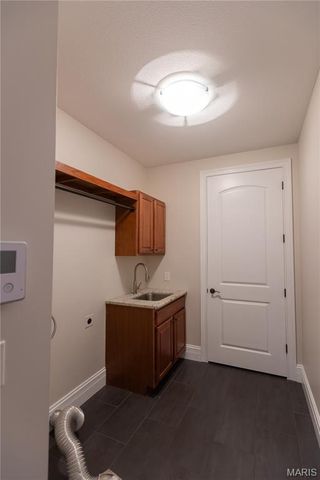 220 Woodcliffe Place Drive, Chesterfield, MO 63005