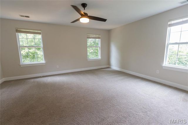 220 Woodcliffe Place Drive, Chesterfield, MO 63005