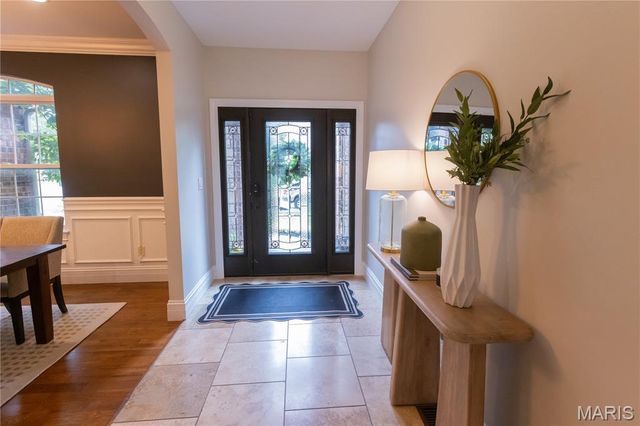 220 Woodcliffe Place Drive, Chesterfield, MO 63005