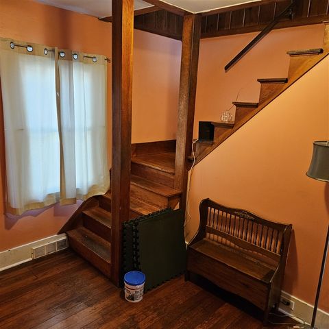 516 E Exchange Street, Spring Lake, MI 49456