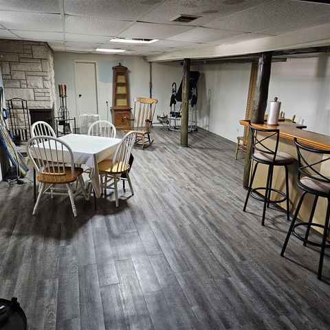 516 E Exchange Street, Spring Lake, MI 49456