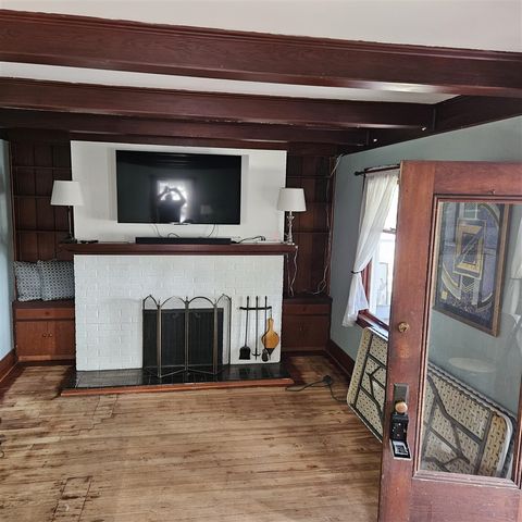 516 E Exchange Street, Spring Lake, MI 49456