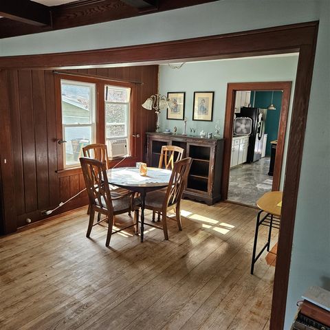 516 E Exchange Street, Spring Lake, MI 49456