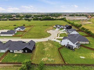 572 Highview Court, Godley, TX 76044