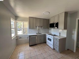 6293 VALLEJO ST, Emeryville, CA 94608
