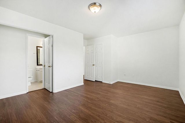 2304 Evergreen Drive, Pearland, TX 77581