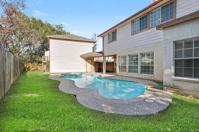 2304 Evergreen Drive, Pearland, TX 77581