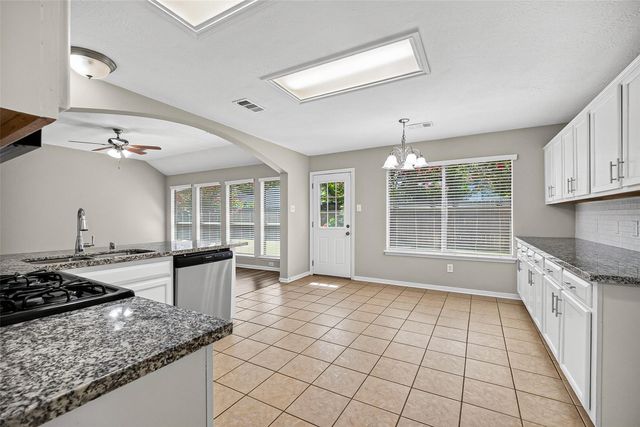 2902 Burgess Hill Court, Pearland, TX 77584