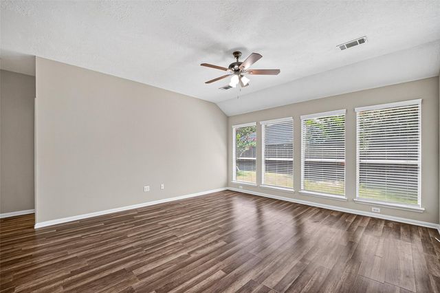 2902 Burgess Hill Court, Pearland, TX 77584
